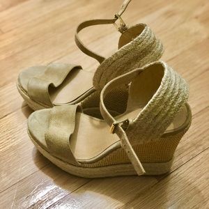 NWOT ✨ALDO✨ Wedge